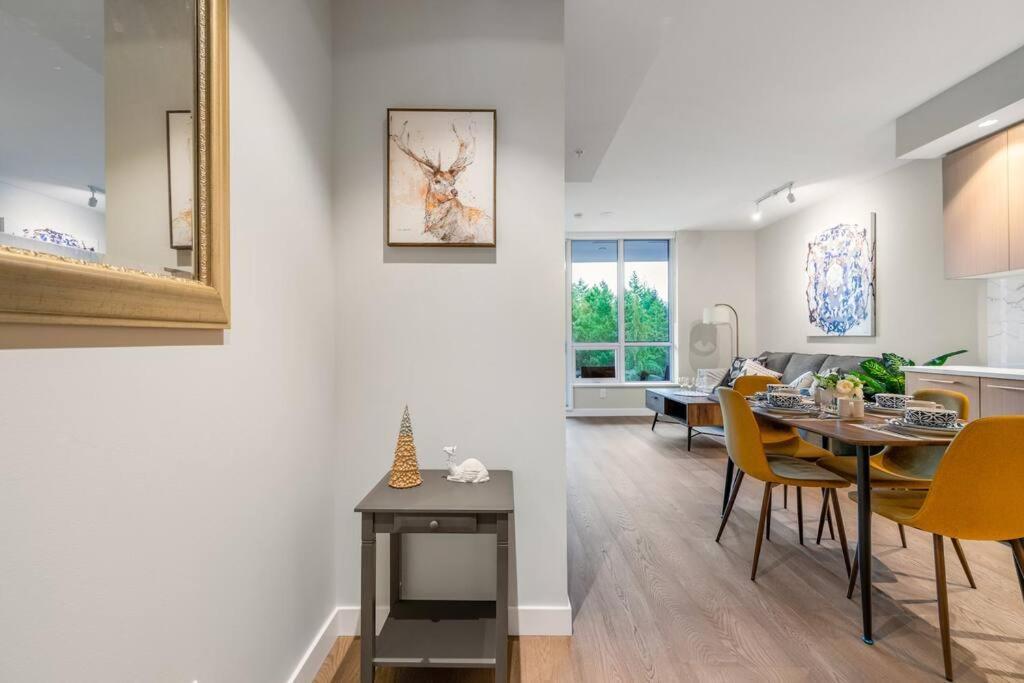 Modern Comfort At Ubc: 1Br Condo Near Campus Vancouver Dış mekan fotoğraf